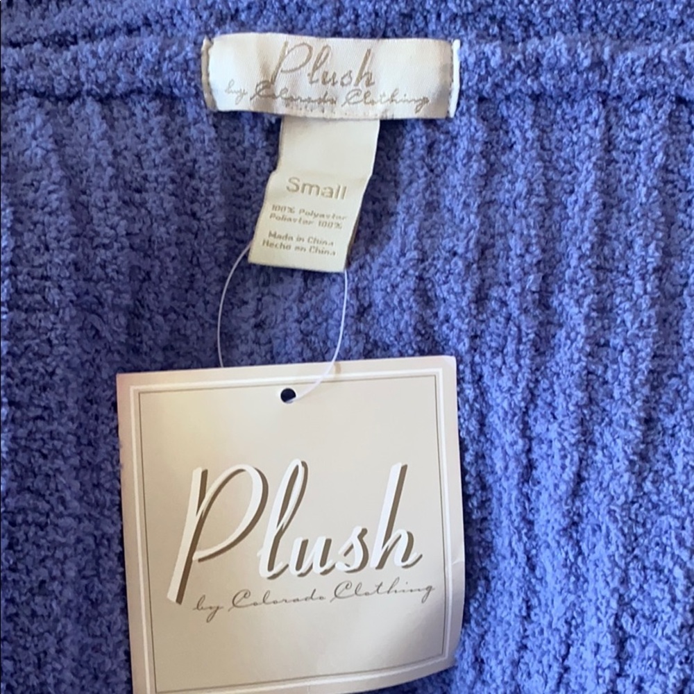 Plush Robe Bath - Picture 5 of 7